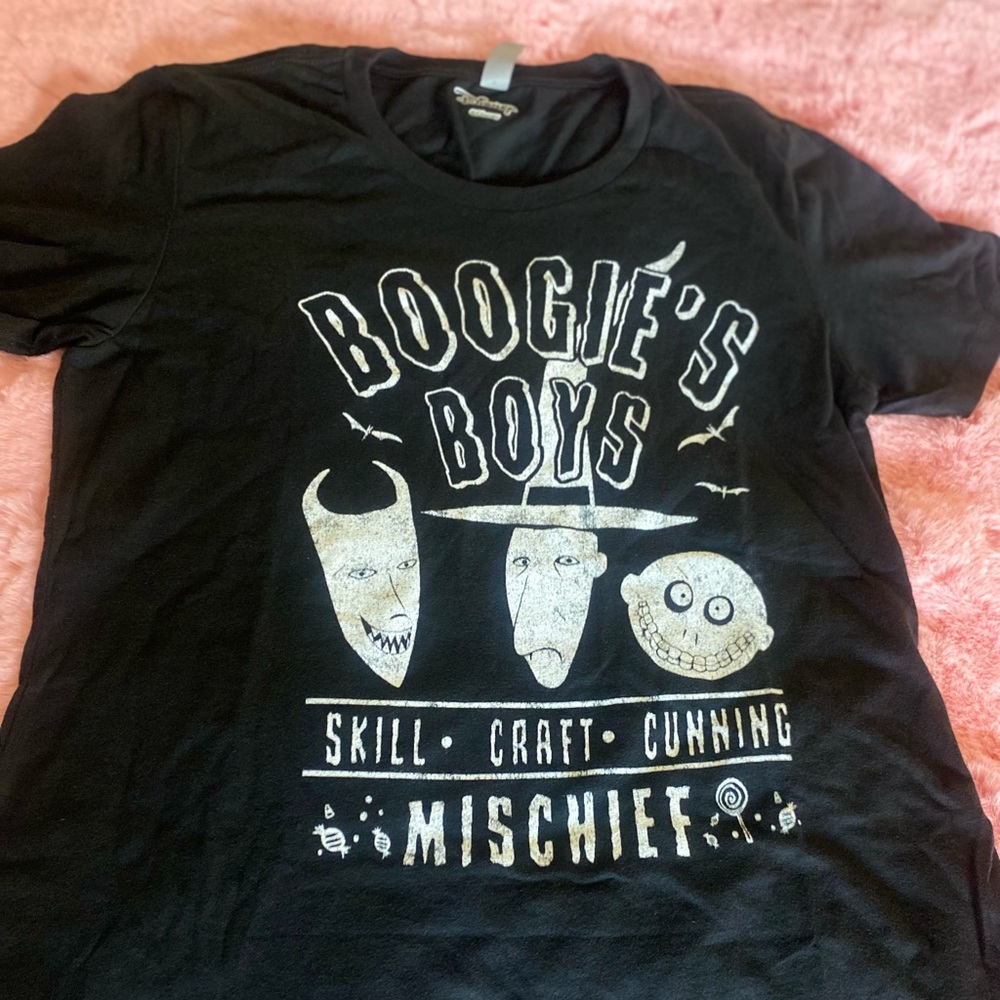 Disney Nightmare before Christmas “Boogie’s Boys” Tshirt 👻
